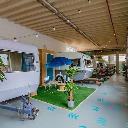 Towed Town Camping Bristol Eksteriør bilde