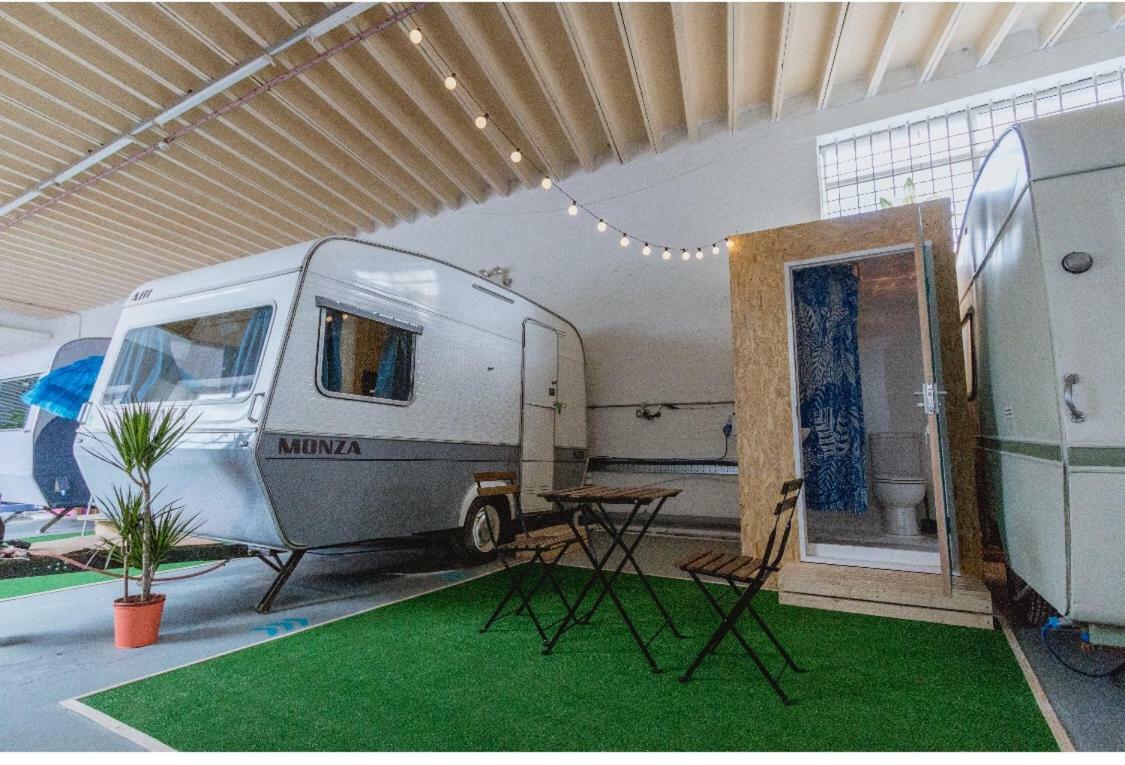 Towed Town Camping Bristol Eksteriør bilde