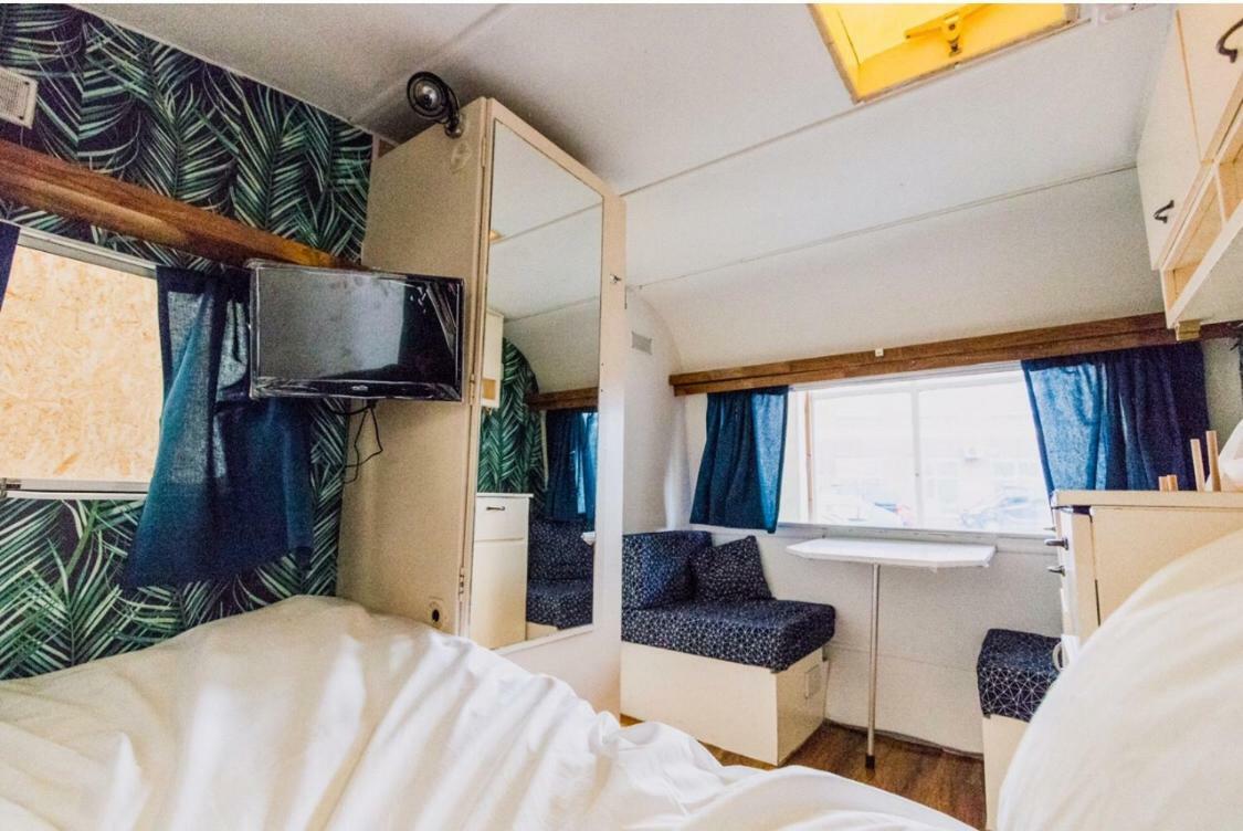 Towed Town Camping Bristol Eksteriør bilde