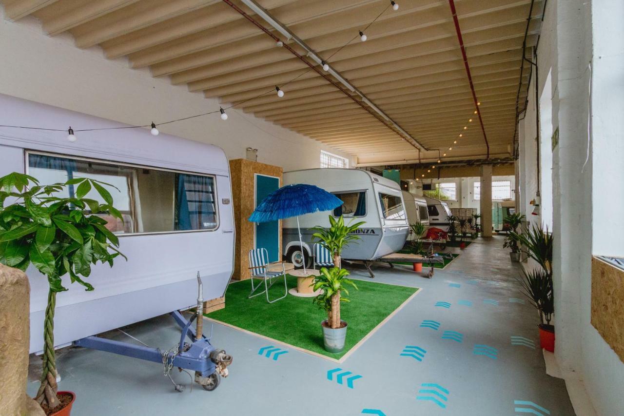 Towed Town Camping Bristol Eksteriør bilde